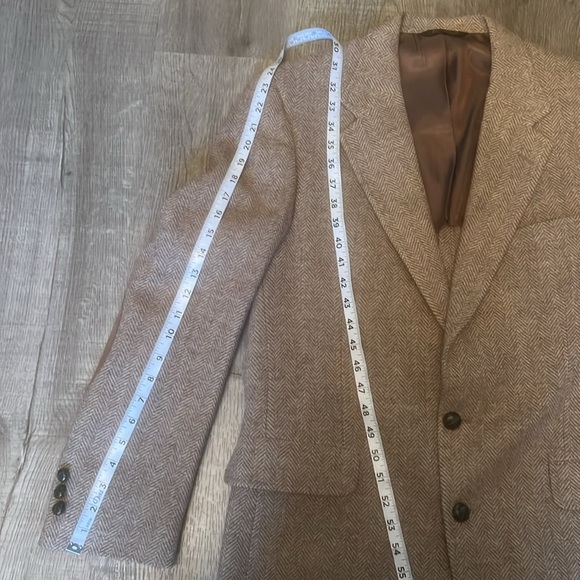 Vintage Claridge Wool Herringbone Elbow Patch Sports Coat  Classic Brown - Picture 17 of 17
